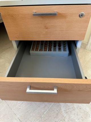 Cajon oficina despacho