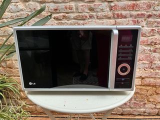 LG Microondas horno y grill 3 en uno!