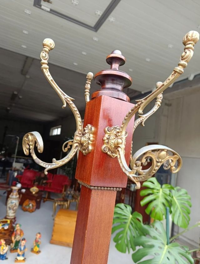 Perchero antiguo caoba