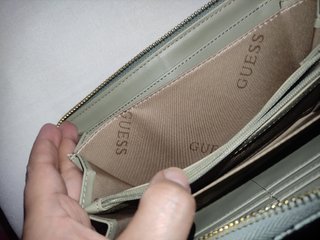 Cartera Guess
