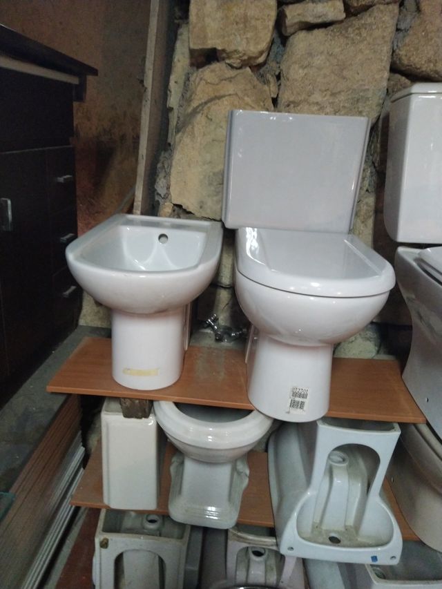 Inodoro y bidé blanco Noken Porcelanosa.