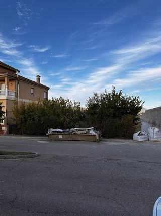 Solar urbanización Cerro Beylar