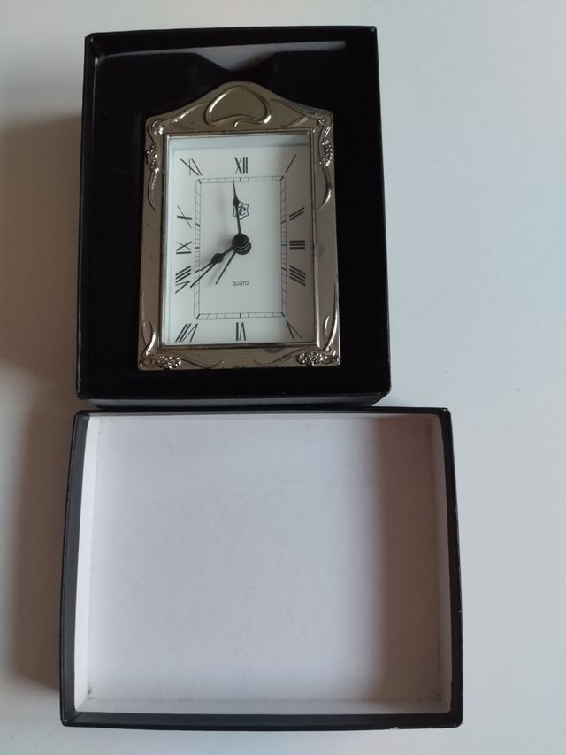 Reloj de mesa Isabel Cabanillas