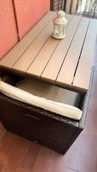 Mesa y sillas para jardin