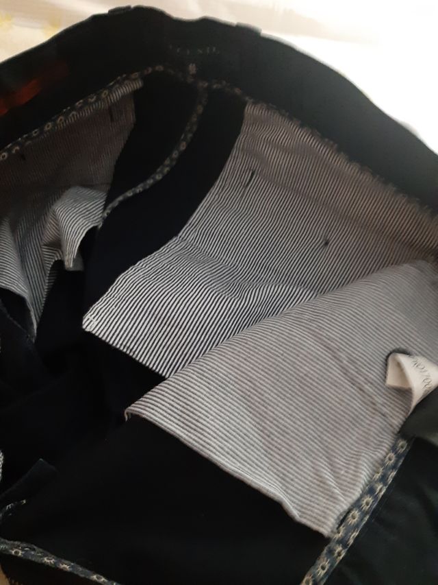 Calças de homem  da marca Decenio