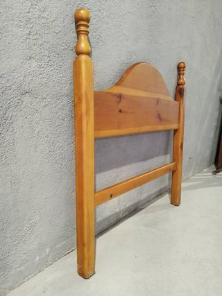 CABECERO DE PINO