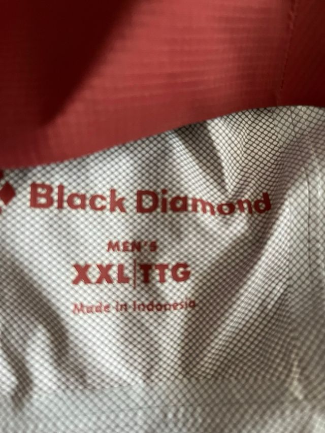 Chaqueta lluvia Black Diamond