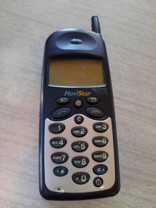 Teléfono móvil antiguo