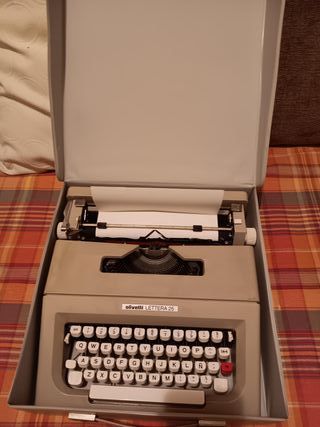 2 Máquinas Olivetti Lettera 25  y  Studio 45