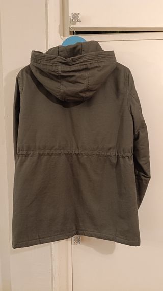 Abrigo estilo militar