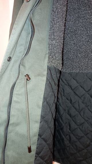 Abrigo estilo militar