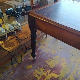 ANTIGUA MESA DE MADERA