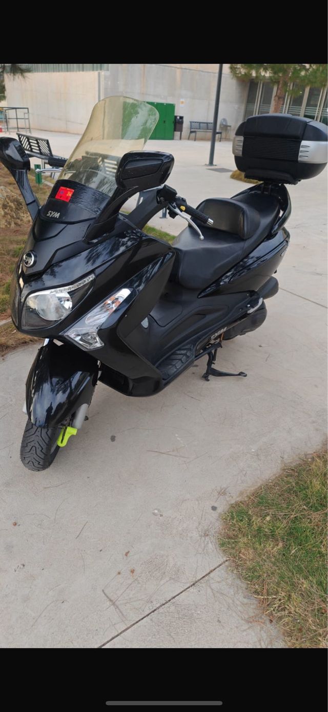 Sym 300 i mas baul shad