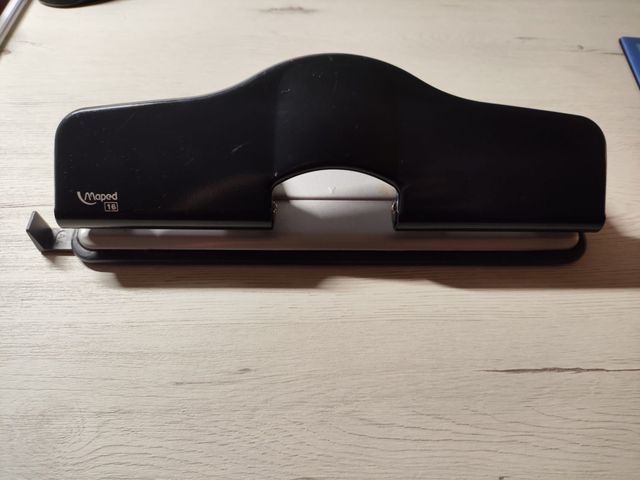 Taladradora de 4 anillas Maped