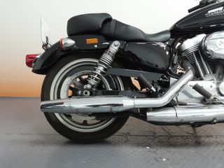 HARLEY DAVIDSON Sportster 883 Superlow