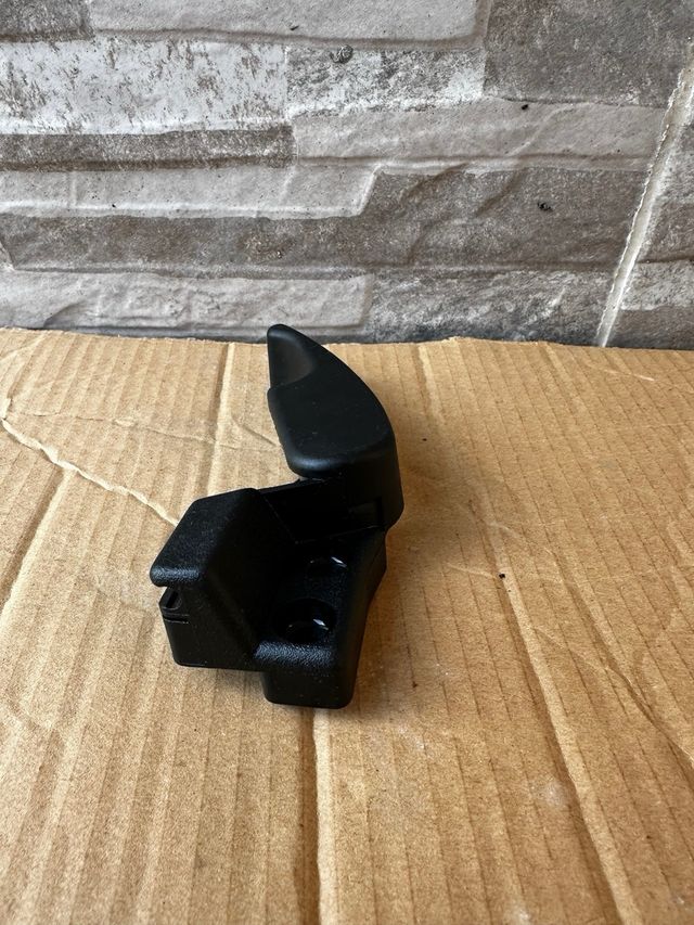 Alavanca abrir capo Seat Leon 1M - ORIGINAL