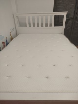 Cama IKEA + Colchón Premium VATNESTRÖM 140x200