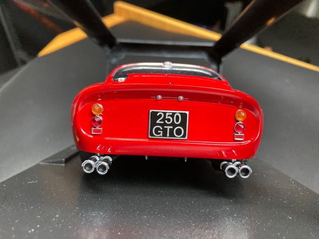 1/18 Ferrari 250 GTO