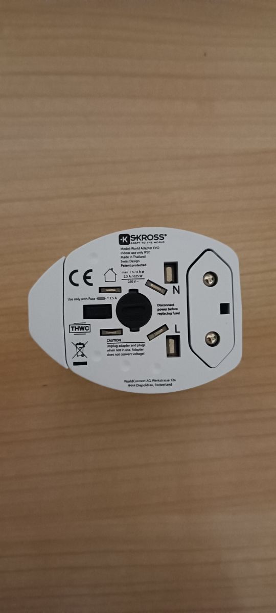 Adaptador universal Skross