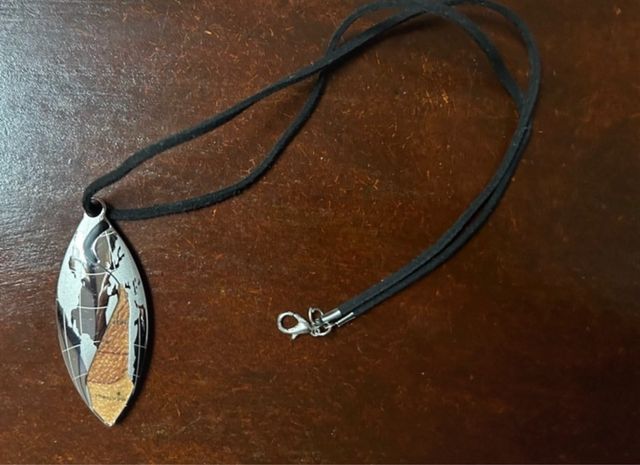 Collana con ciondolo Alviero Martini