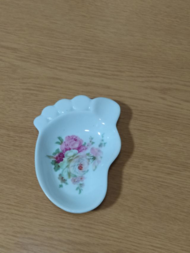 Cenicero  u adorno porcelana.