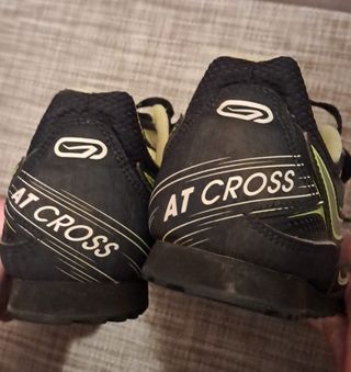 Zapatillas clavos atletismo