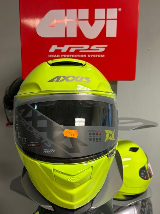 Casco Axxis