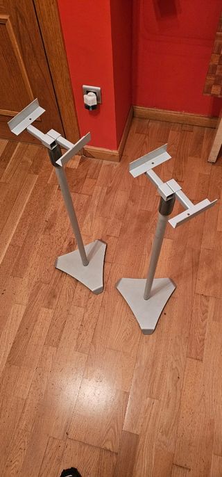 Soportes altavoces