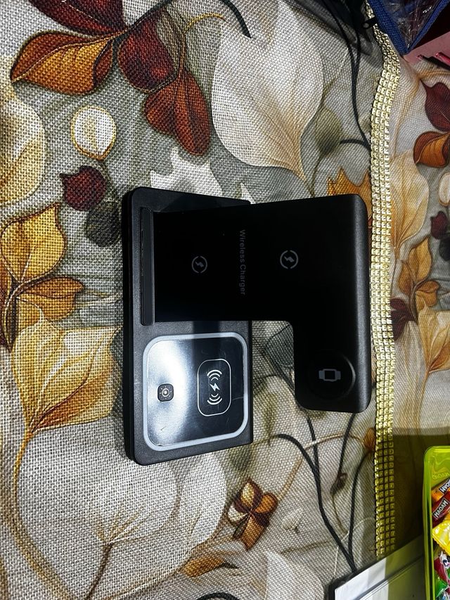 Caricatore per iphone apple whatch e cuffie