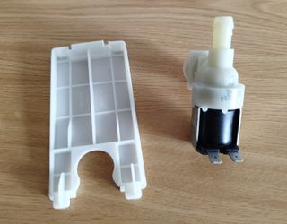 Electroválvula entrada agua lavavajillas Bosch