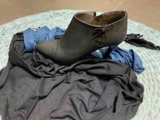 Botin cerrado tacon marron