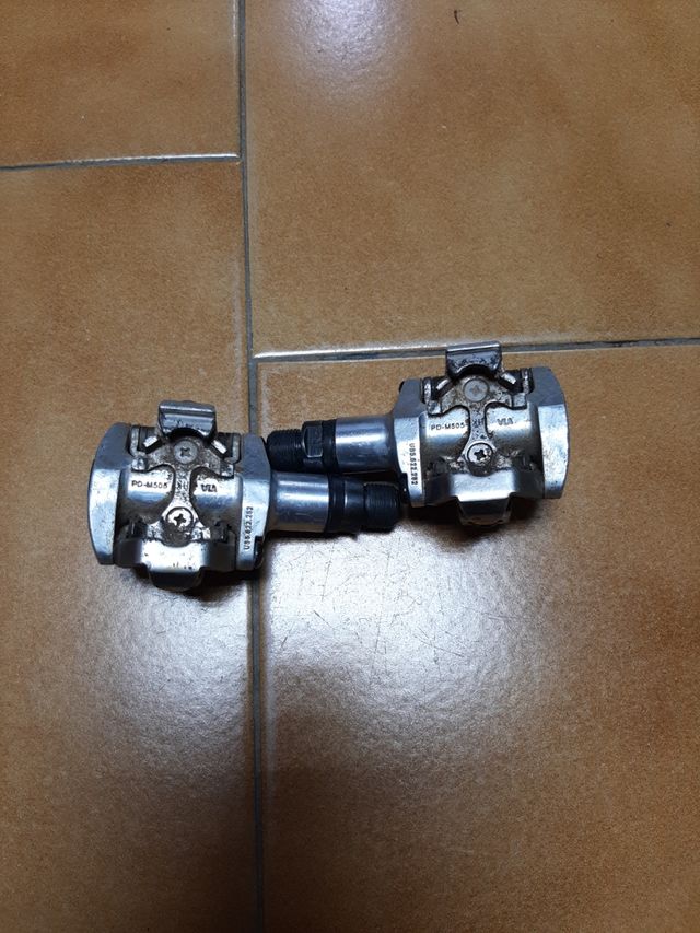 Pedales Shimano PD-M505 Gris