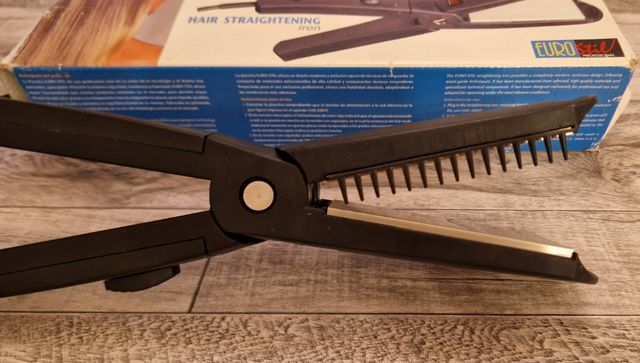 PLANCHA PELO CON PEINE