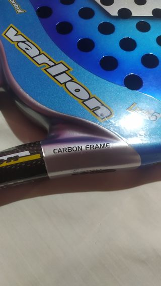 RAQUETA DE PÁDEL ( CON REGALO) 