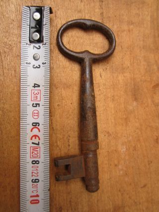 Llaves antiguas s. XIX - XX, 4 piezas.