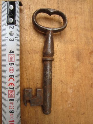 Llaves antiguas s. XIX - XX, 4 piezas.