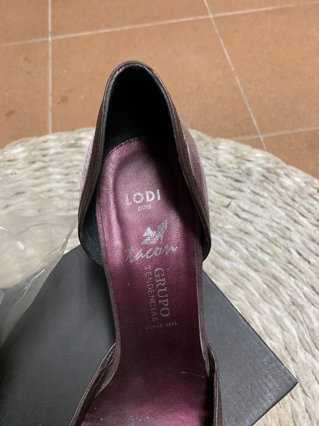 Zapato lodi semi nuevo granate