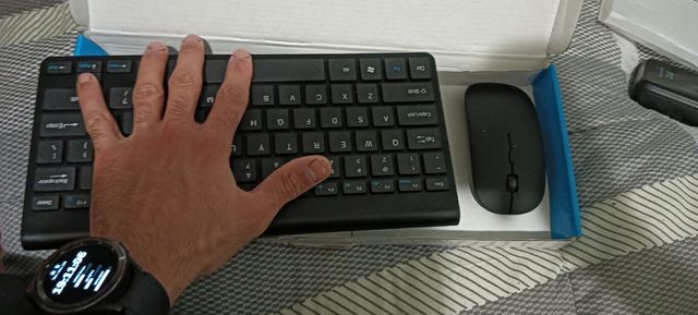 Teclado con ratón Pc Bluetooth