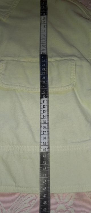 Chaqueta torera vaquera de mujer, Zara.