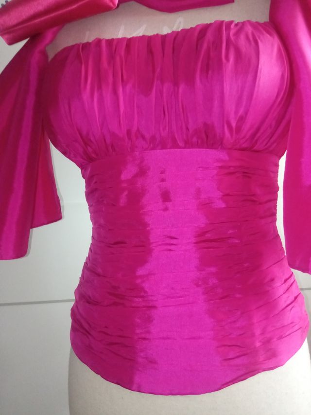 Elegante corpiño fucsia 