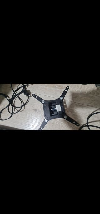 Tv Samsung 32" con soporte pared de regalo