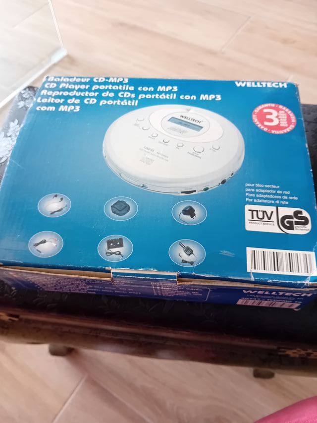 REPRODUCTOR DE CD PORTÁTIL