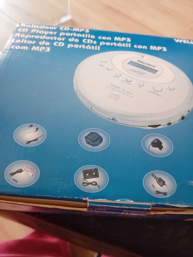 REPRODUCTOR DE CD PORTÁTIL