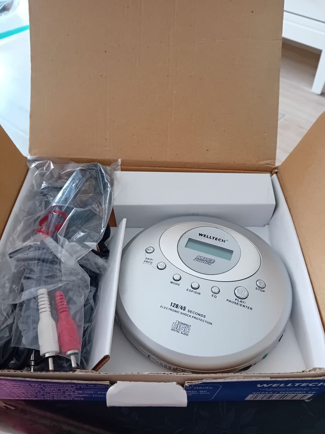 REPRODUCTOR DE CD PORTÁTIL