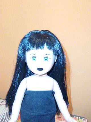 MUÑECA KIKA 