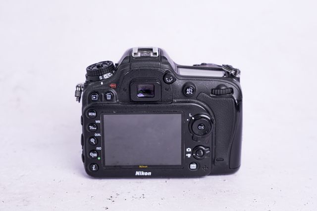 Cámara Digital Réflex Nikon D7100