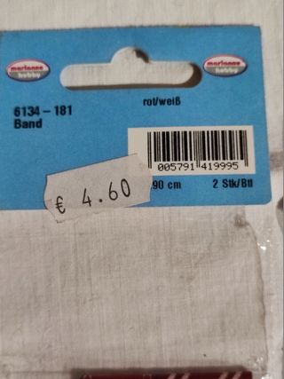 Natale - Nastri di raso rosso con disegni bianchi