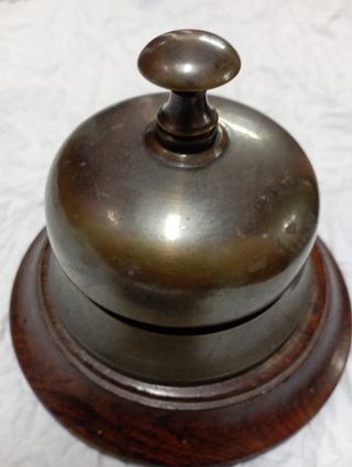 Vecchio campanello da chiamata