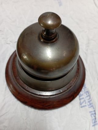 Vecchio campanello da chiamata