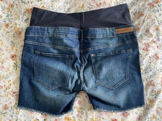 Shorts vaqueros premamá 